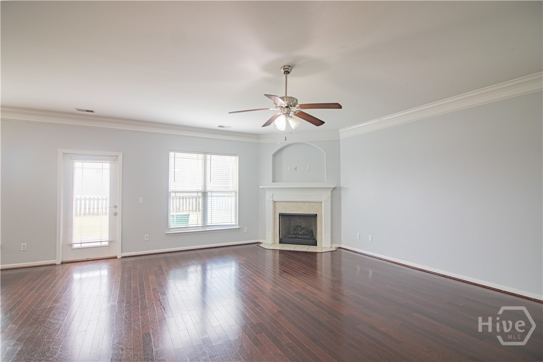 110 Spring Lakes Drive Savannah, GA 31407 - Photo 6 of 36 Living Room