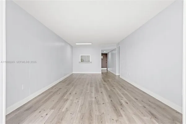 $2,100 | 1855 West 60th Street, Unit 311, Hialeah, FL 33012