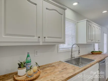 $305,000 | 6030 Featherstone Court, Rock Hill, SC 29732