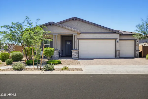 $695,000 | 22709 East Watford Drive, Queen Creek, AZ 85142