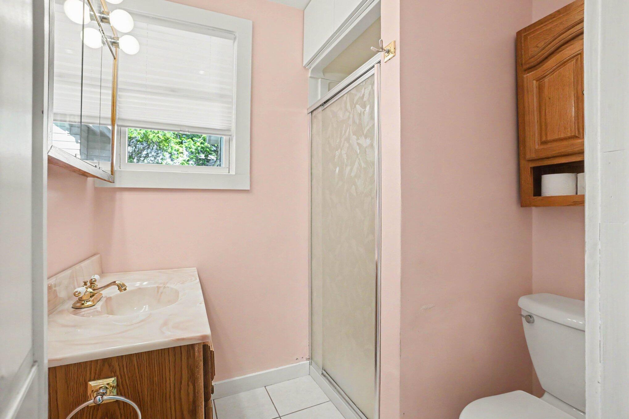 1330 West Maple Street Kalamazoo, MI 49008 - Photo 9 of 25 018_file_9429