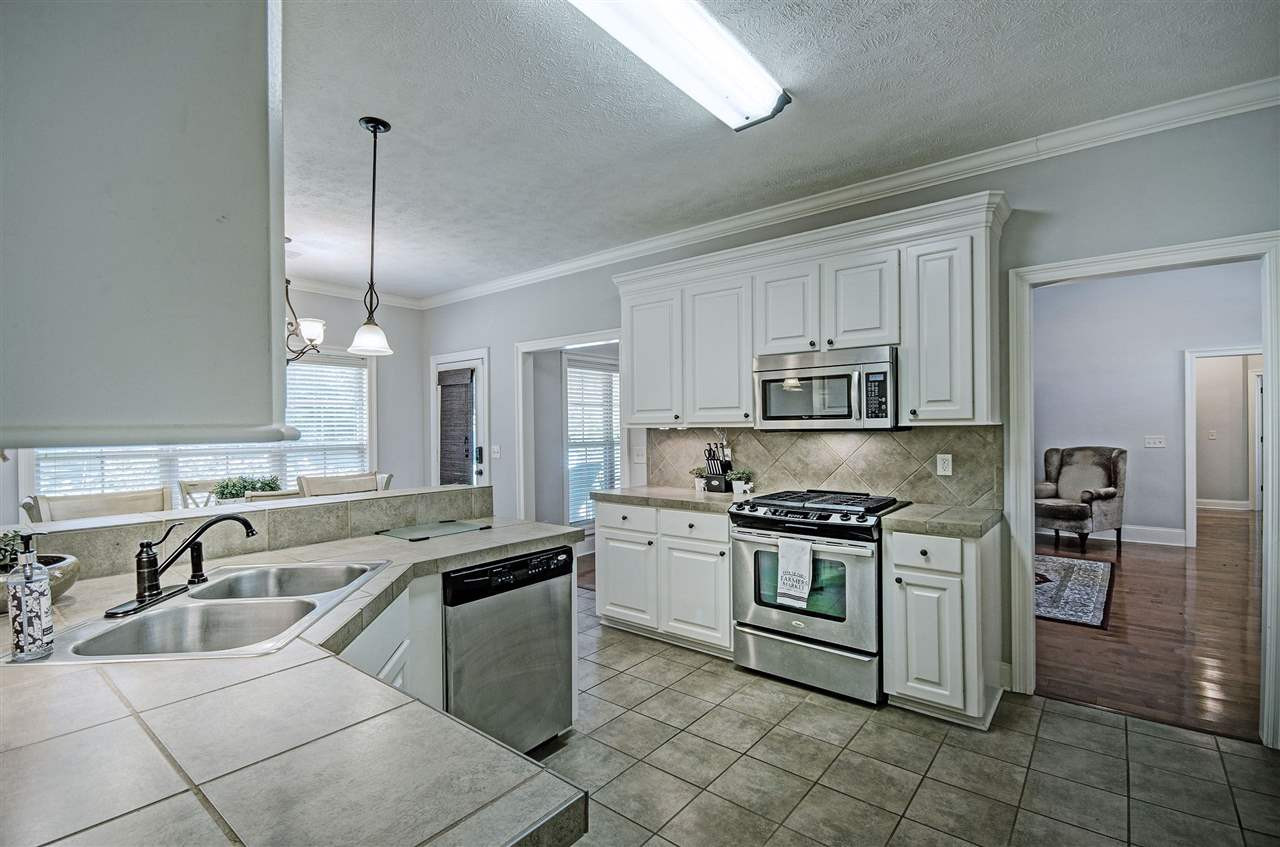 110 Springmeade Road Clinton, MS 39056 - Photo 11 of 34 Photo 11