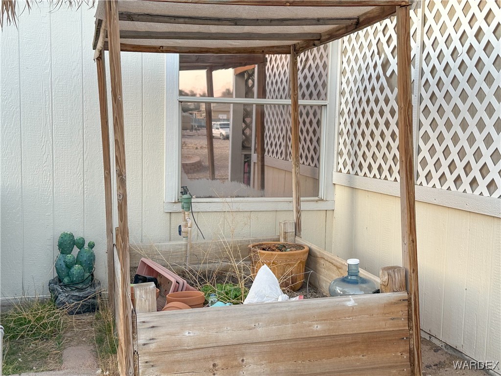 4351 Cavalry Road Fort Mohave, AZ 86426 - Photo 37 of 57 Garden