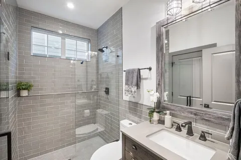 $1,225,000 | 2014 Lakeland Drive, Dallas, TX 75218