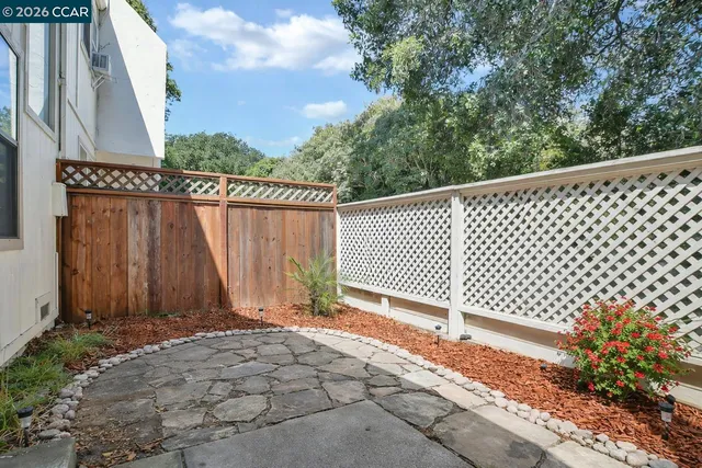 $399,000 | 130 Creekside Court, El Sobrante, CA 94803