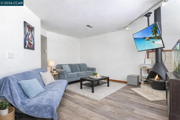 $399,000 | 130 Creekside Court, El Sobrante, CA 94803