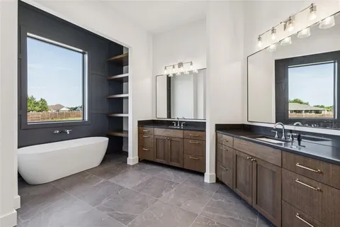 $1,350,000 | 4930 Magnolia Trail, Midlothian, TX 76065