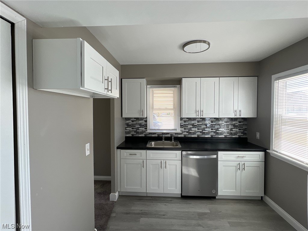 30005 Phillips Avenue Wickliffe, OH 44092 - Photo 4 of 21 kitchen