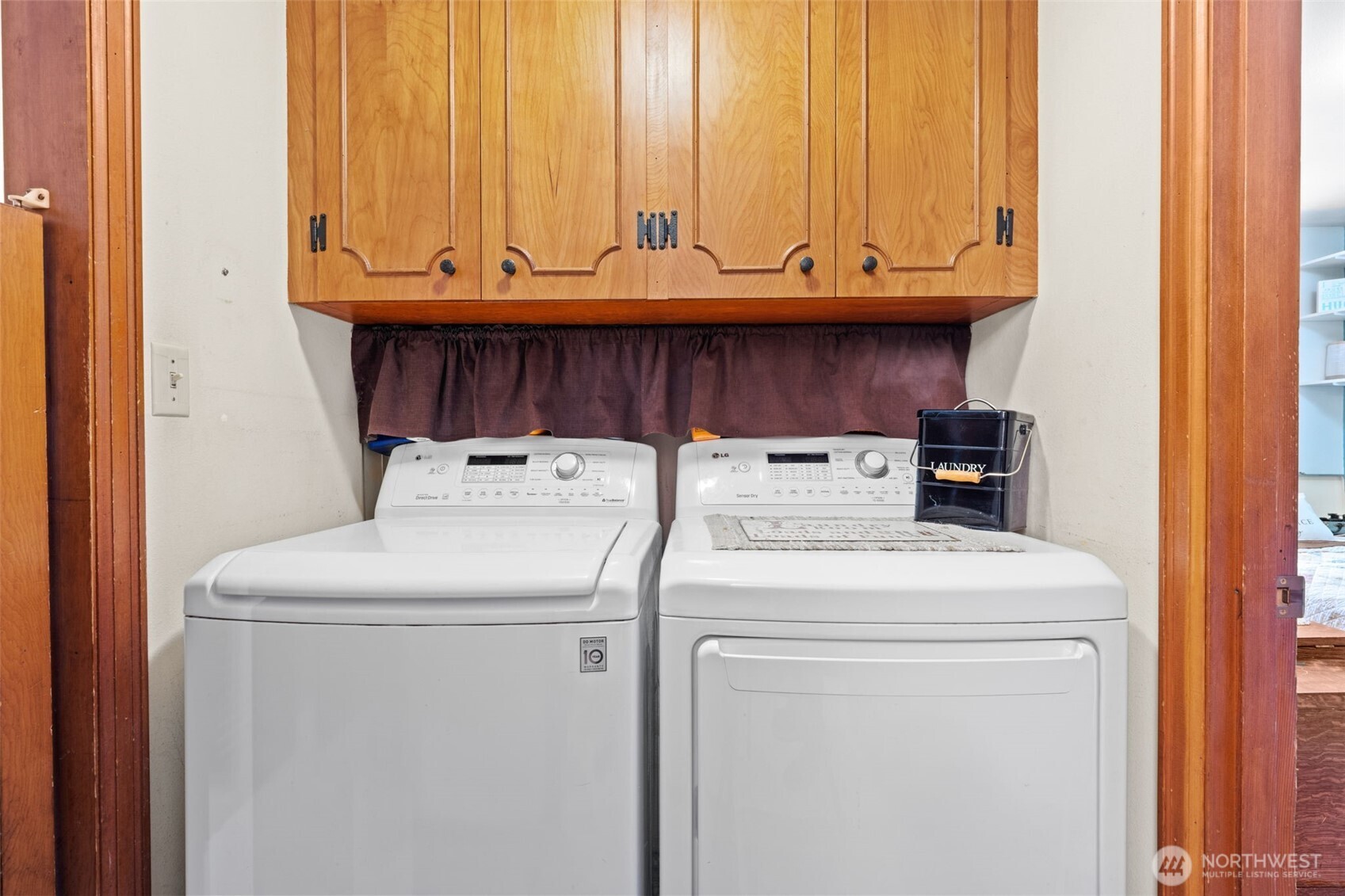 1906 164th Street South Spanaway, WA 98387 - Photo 21 of 35 a utility room with dryer and washer