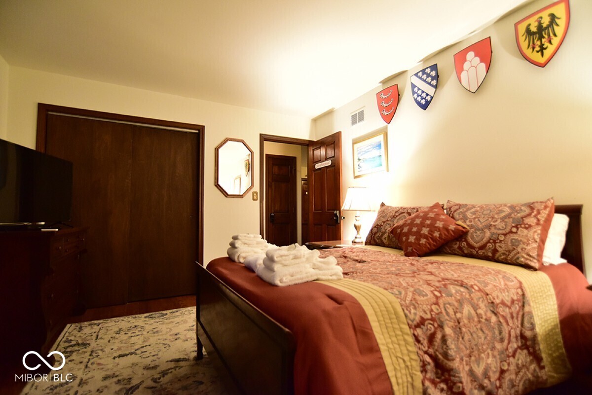 6412 Fall Creek Road Indianapolis, IN 46220 - Photo 43 of 50