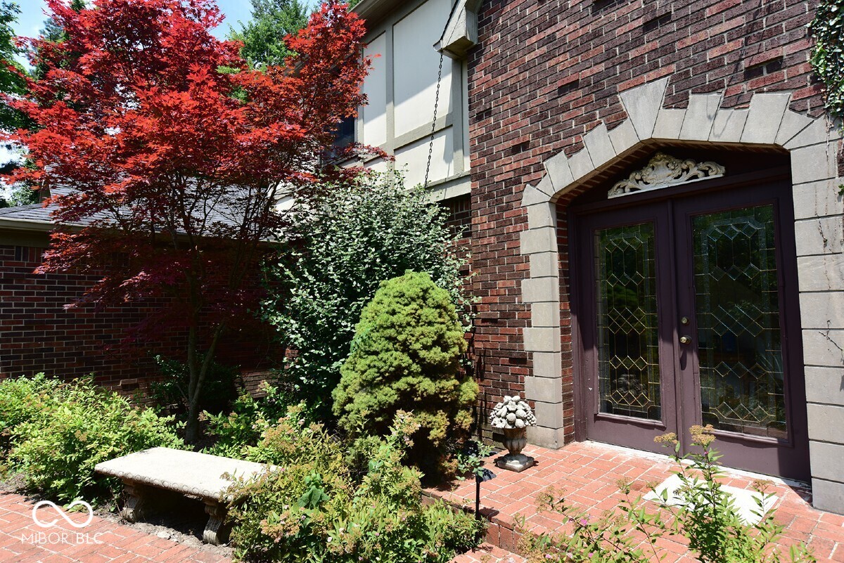 6412 Fall Creek Road Indianapolis, IN 46220 - Photo 6 of 50