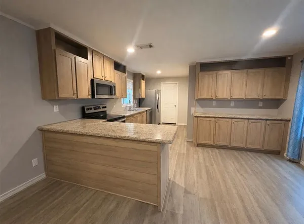 $169,900 | 198 Post Oak Drive, Whitney, TX 76692