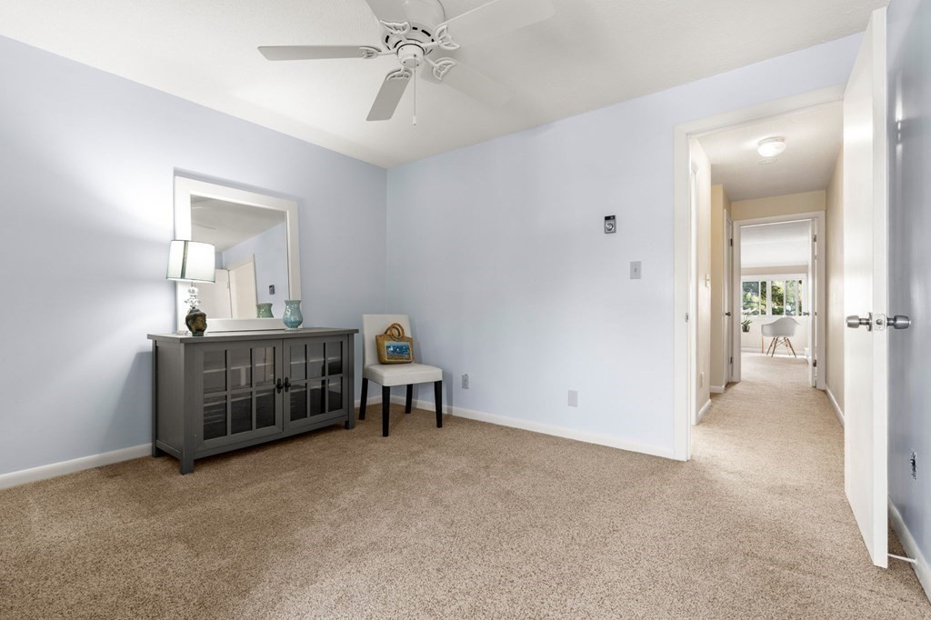 19 Atlantic Road, Unit 12 Gloucester, MA 01930 - Photo 24 of 35 a room with furniture and natural light