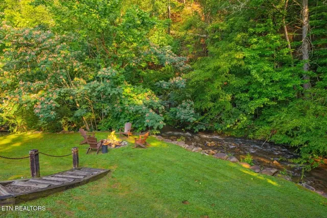 $1,400,000 | 3669 Lindsey Mill Road, Gatlinburg, TN 37738