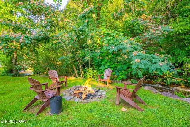 $1,400,000 | 3669 Lindsey Mill Road, Gatlinburg, TN 37738