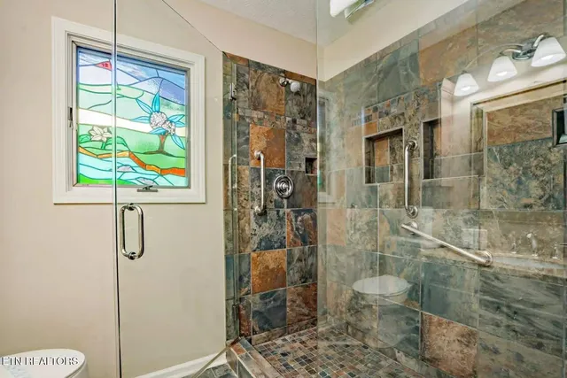 $1,400,000 | 3669 Lindsey Mill Road, Gatlinburg, TN 37738