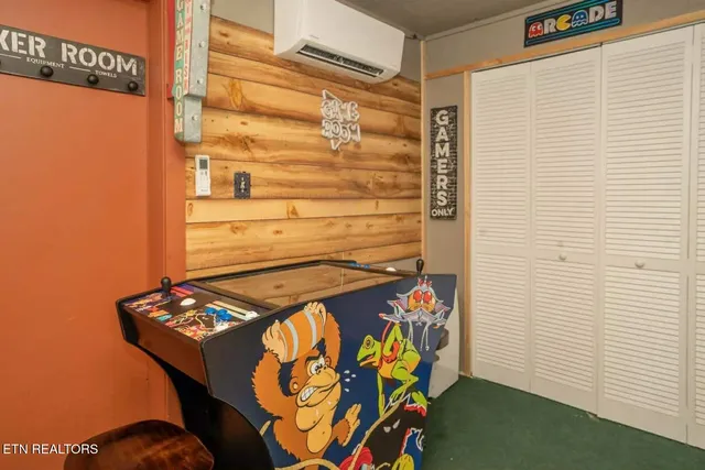 $1,400,000 | 3669 Lindsey Mill Road, Gatlinburg, TN 37738