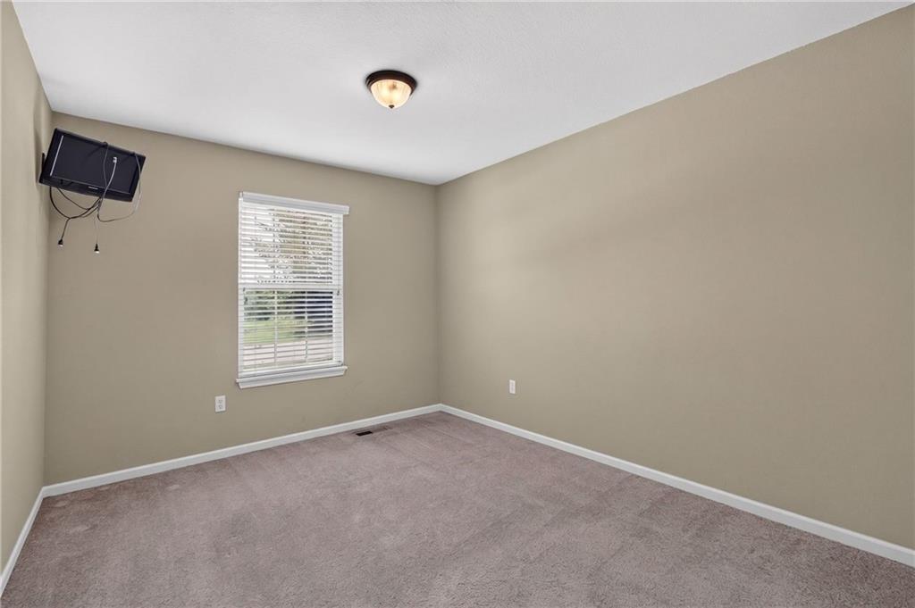1200 Southwest Cornwall Road Raymore, MO 64083 - Photo 16 of 26