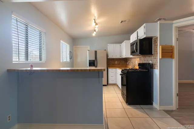 $1,650 | 800 Brooks Avenue, Schertz, TX 78154