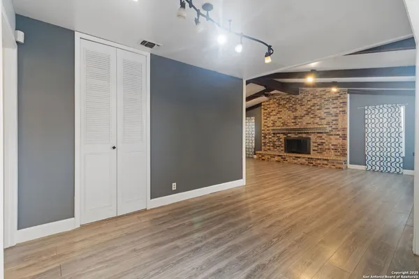 $1,650 | 800 Brooks Avenue, Schertz, TX 78154