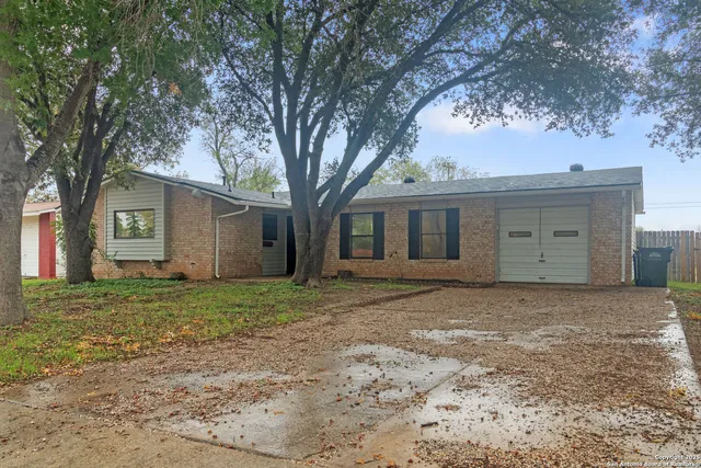 $1,650 | 800 Brooks Avenue, Schertz, TX 78154