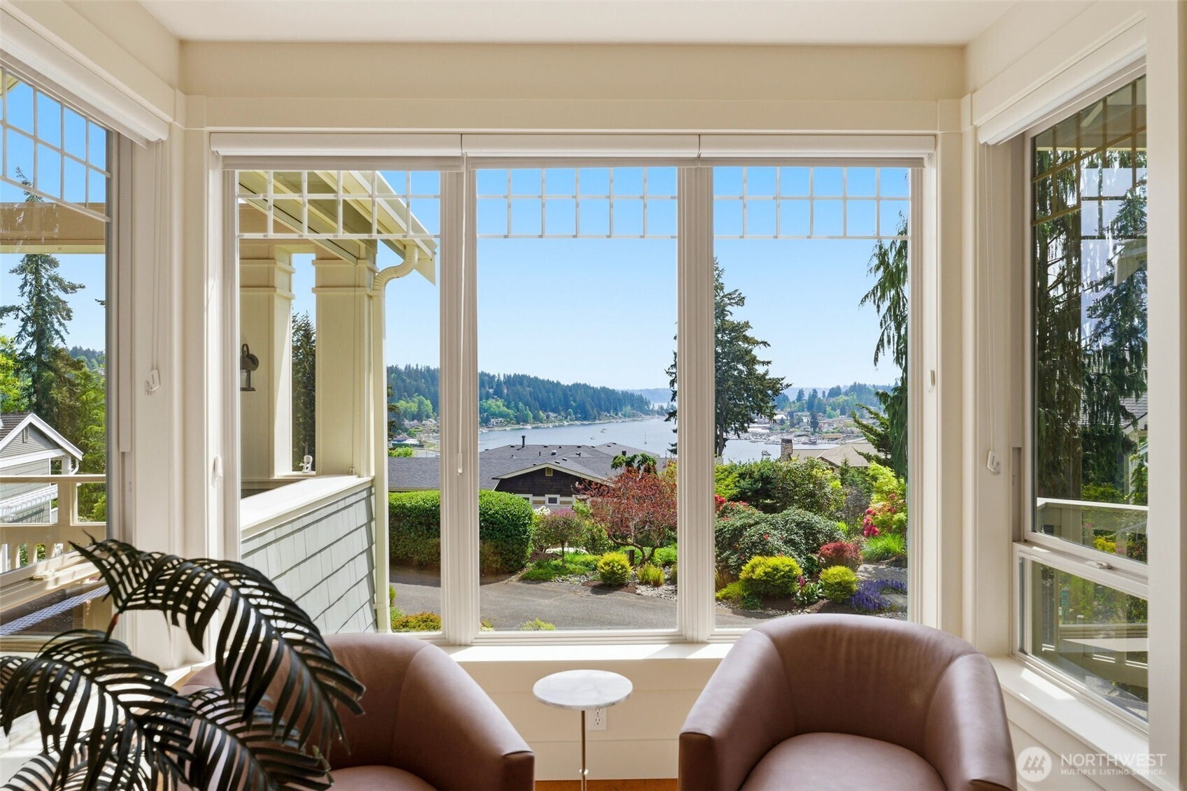 3915 Bay View Lane Gig Harbor, WA 98332 - Photo 24 of 40 a living room with furniture and a large window