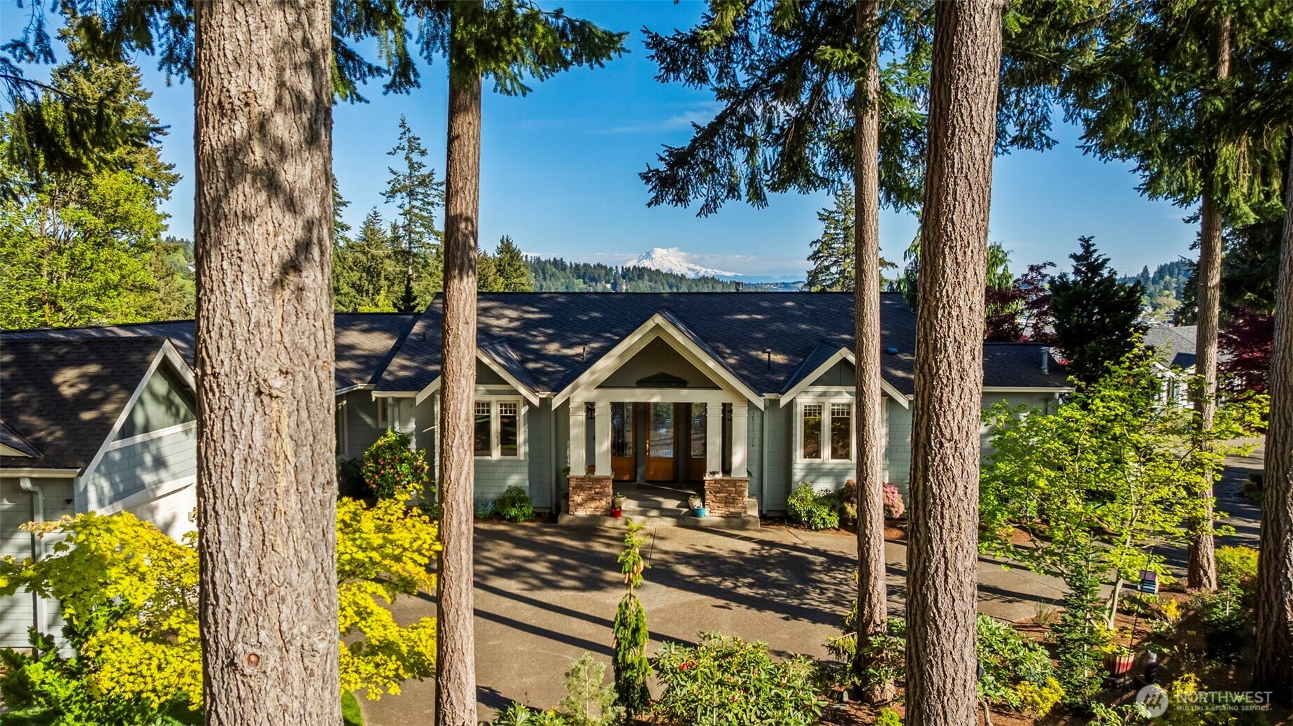 3915 Bay View Lane Gig Harbor, WA 98332 - Photo 8 of 40 front view of a house with a small yard