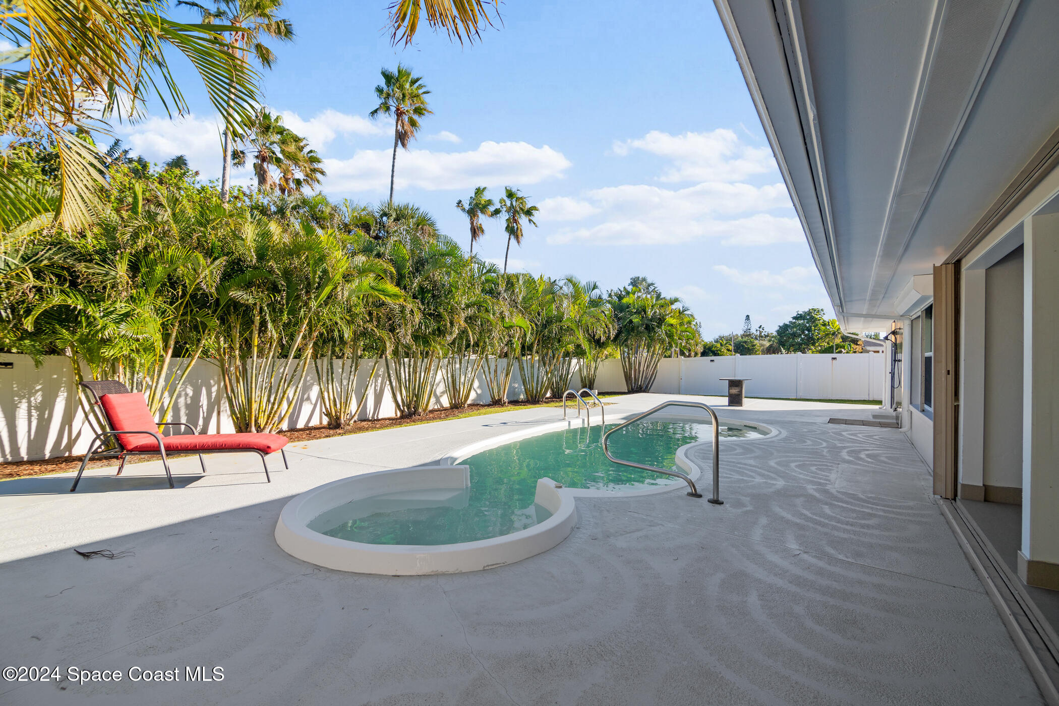 360 East Riviera Boulevard Indialantic, FL 32903 - Photo 20 of 26 a view of a backyard