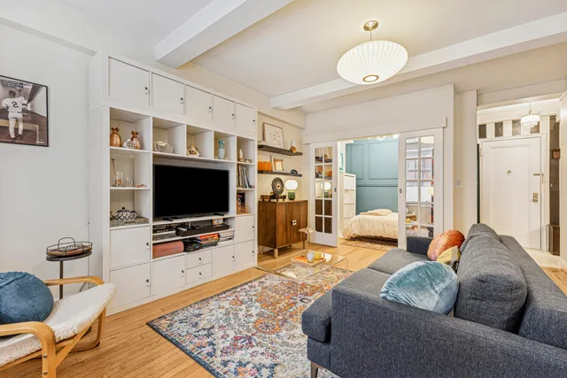 $595,000 | 465 West 23rd Street, Unit 4G | Chelsea