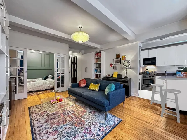 $595,000 | 465 West 23rd Street, Unit 4G | Chelsea