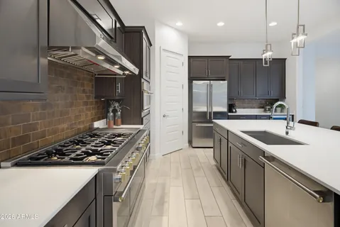 $888,000 | 32525 North 22nd Drive, Phoenix, AZ 85085