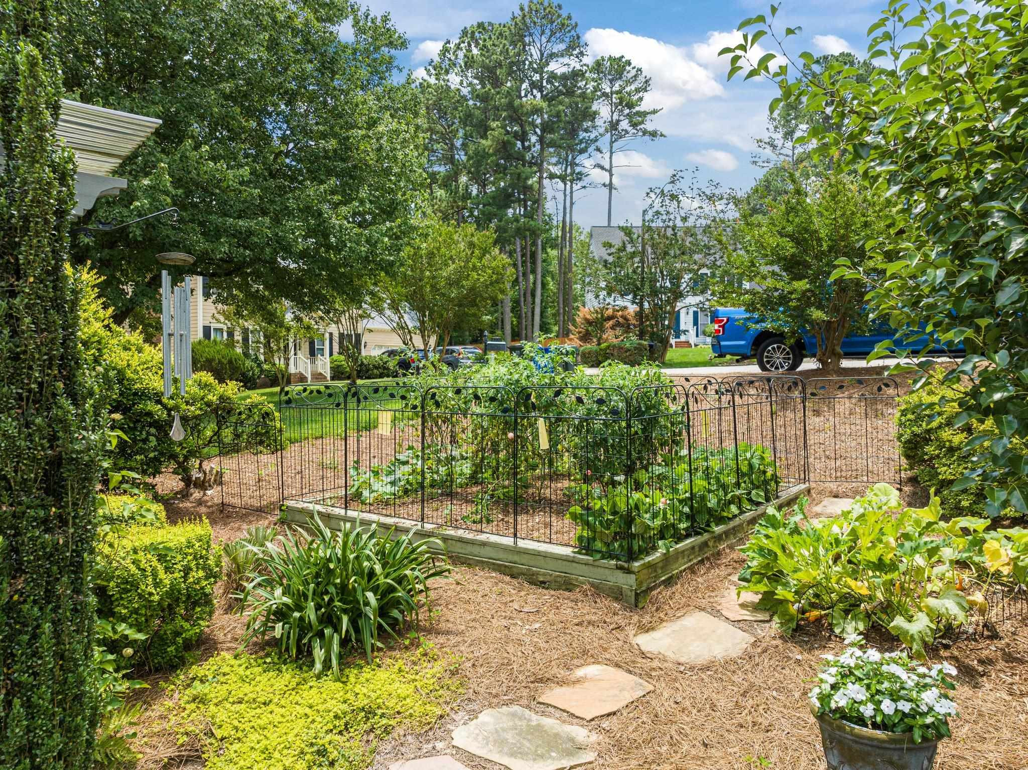 4205 Tolchester Place Raleigh, NC 27613 - Photo 11 of 41 Photo 11