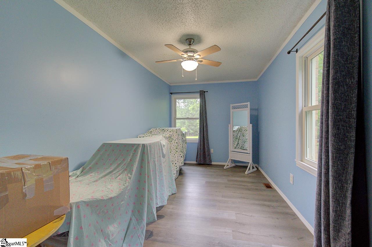 503 Edgewater Road Woodruff, SC 29388 - Photo 25 of 34