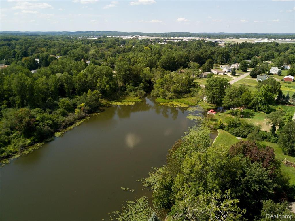 6161 Gordon Road Waterford, MI 48327 - Photo 52 of 53
