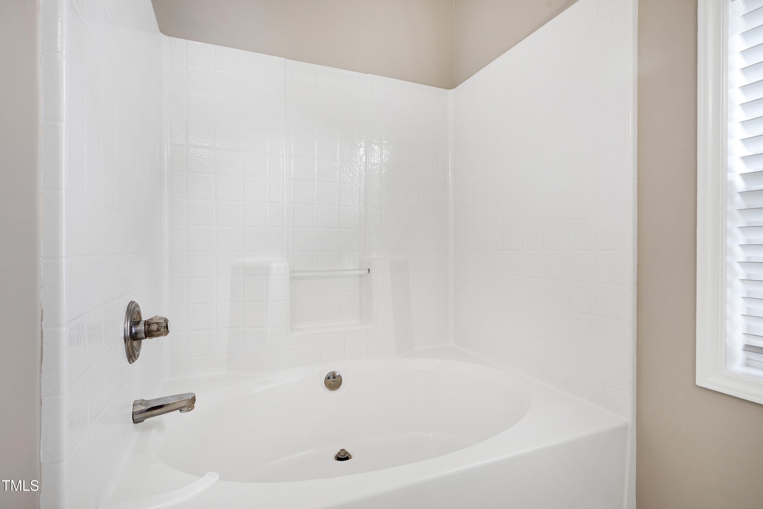 5624 Yates Garden Lane Raleigh, NC 27606 - Photo 24 of 41 Garden Tub
