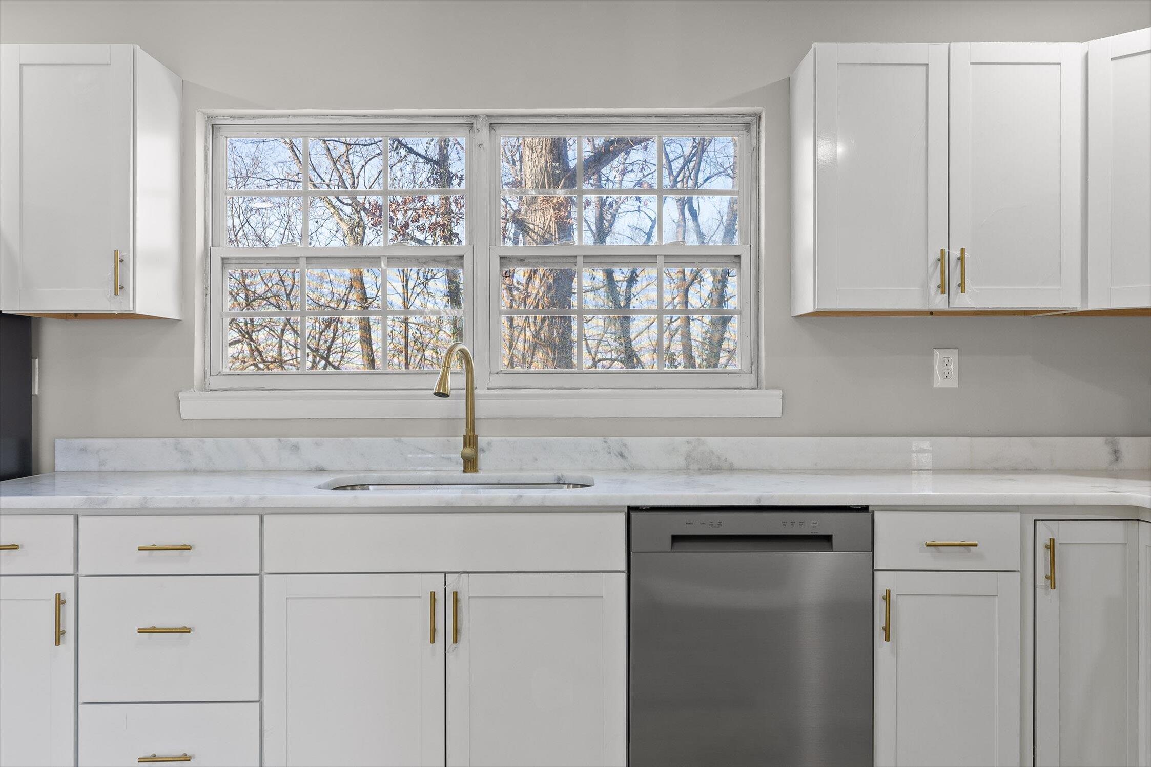 7635 Austin Drive Chattanooga, TN 37416 - Photo 21 of 35 13-Austin-12