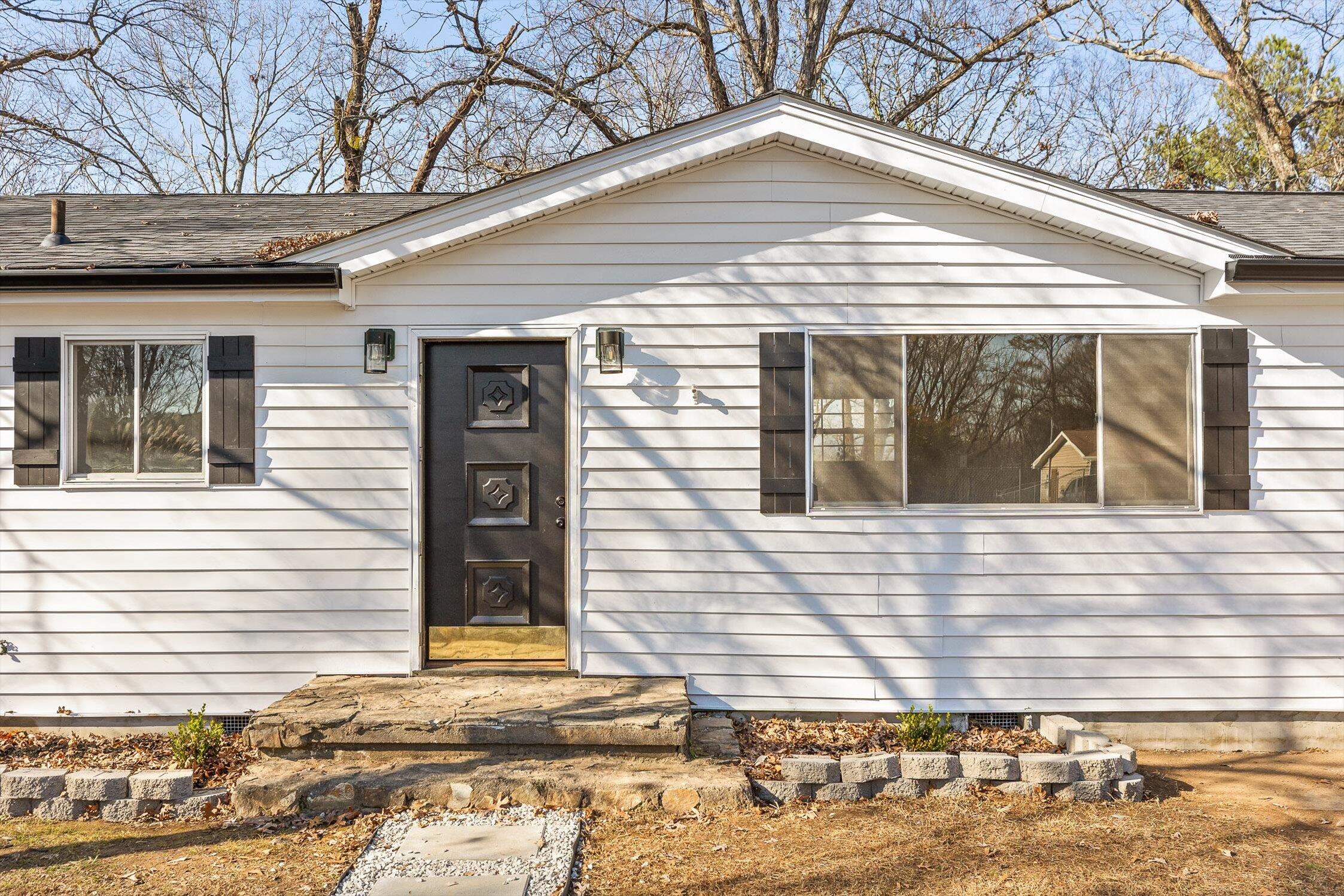 7635 Austin Drive Chattanooga, TN 37416 - Photo 3 of 35 34-Austin-33