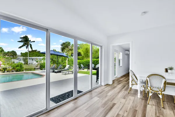 $799,000 | 6821 Kingston Drive, Lake Worth, FL 33462