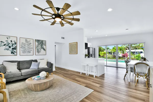 $799,000 | 6821 Kingston Drive, Lake Worth, FL 33462