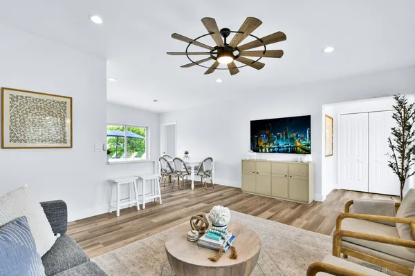 $799,000 | 6821 Kingston Drive, Lake Worth, FL 33462