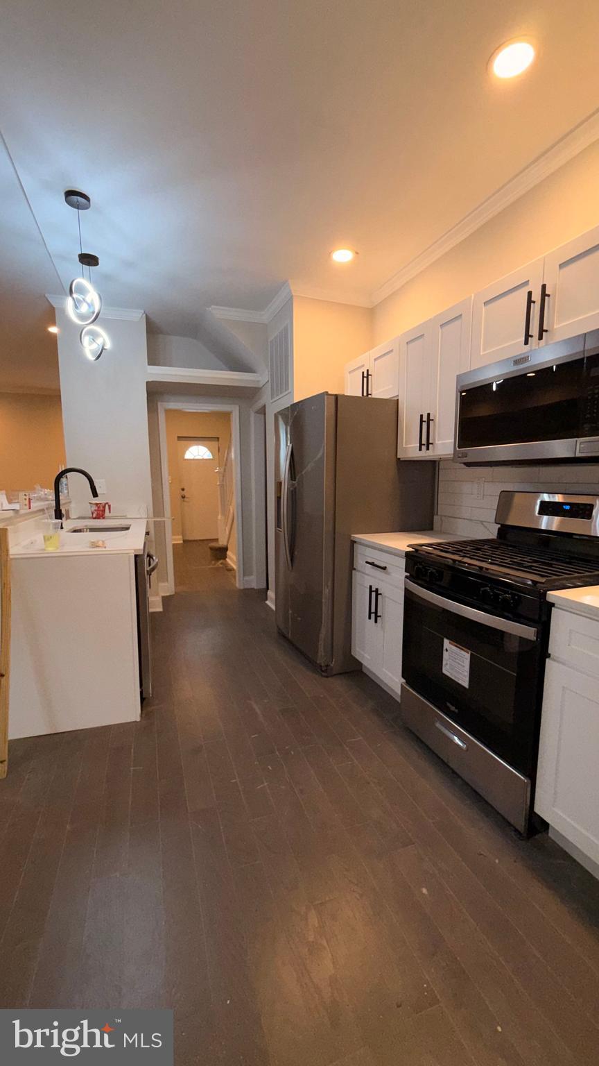 2104 Presstman Street Baltimore, MD 21217 - Photo 8 of 38