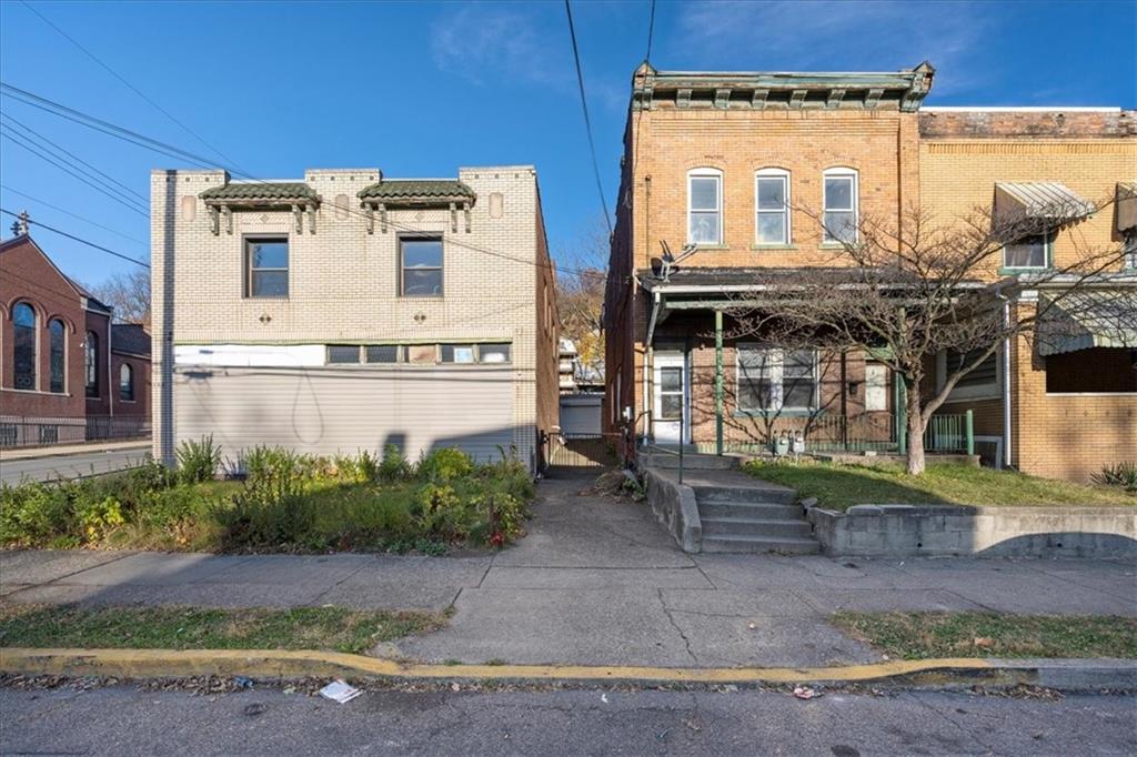 198 Maplewood Avenue Ambridge, PA 15003 - Photo 1 of 23