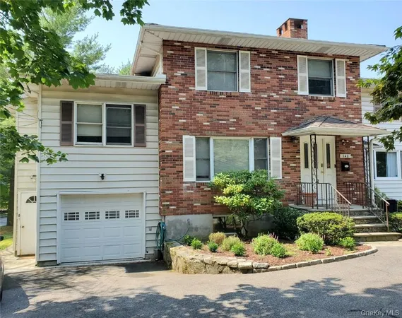 $1,950 | 142 East Sunnyside Lane, Unit SIDE ENTRY, Irvington, NY 10533