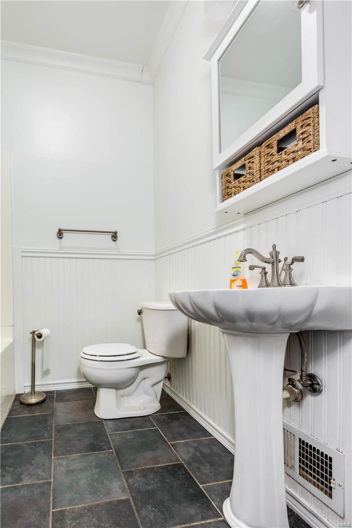 313 West 4th Street Waterloo, IL 62298 - Photo 12 of 26 Gallery Image 12