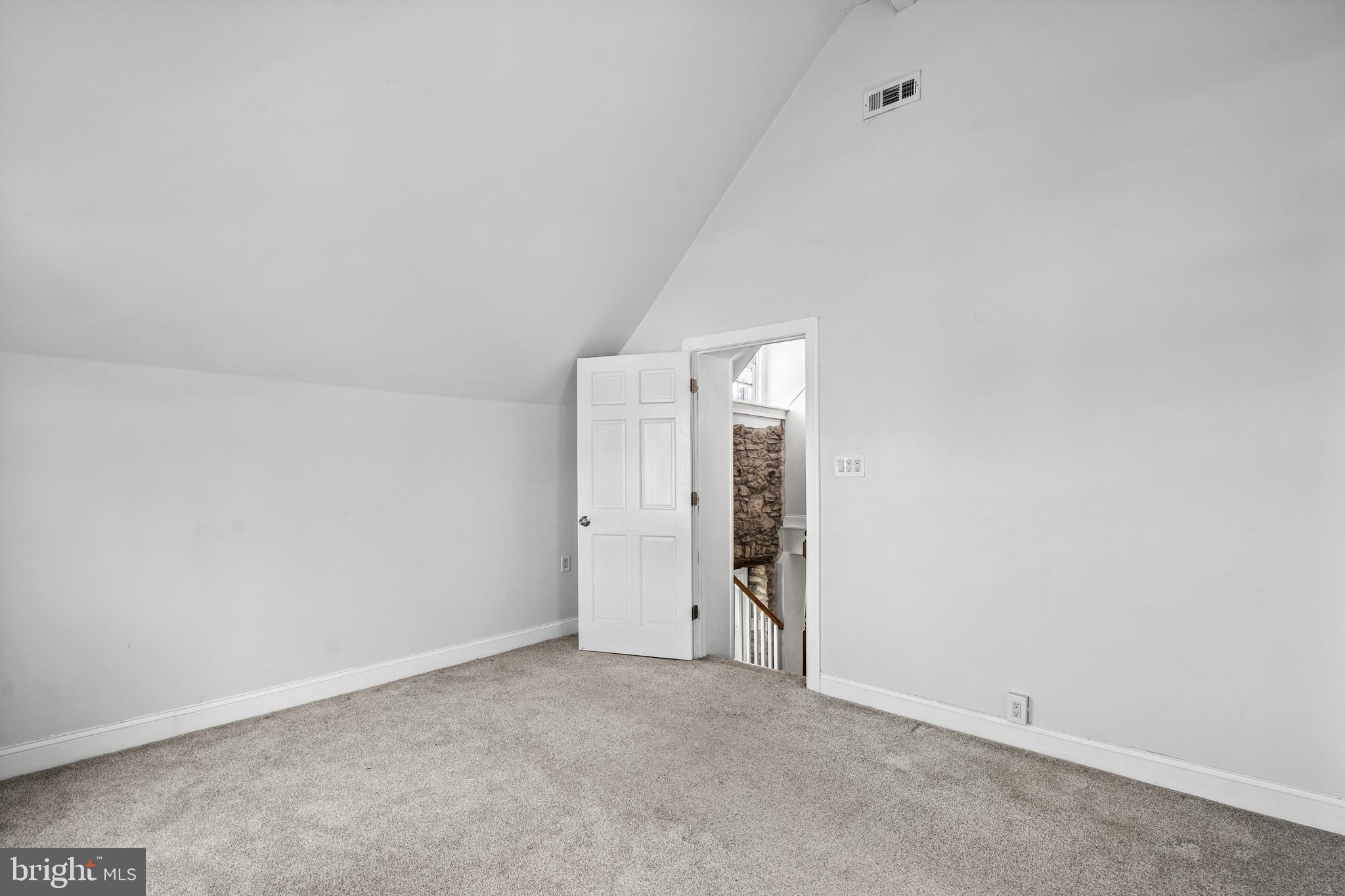 632 Fitzwatertown Road Willow Grove, PA 19090 - Photo 19 of 40 Primary Bedroom