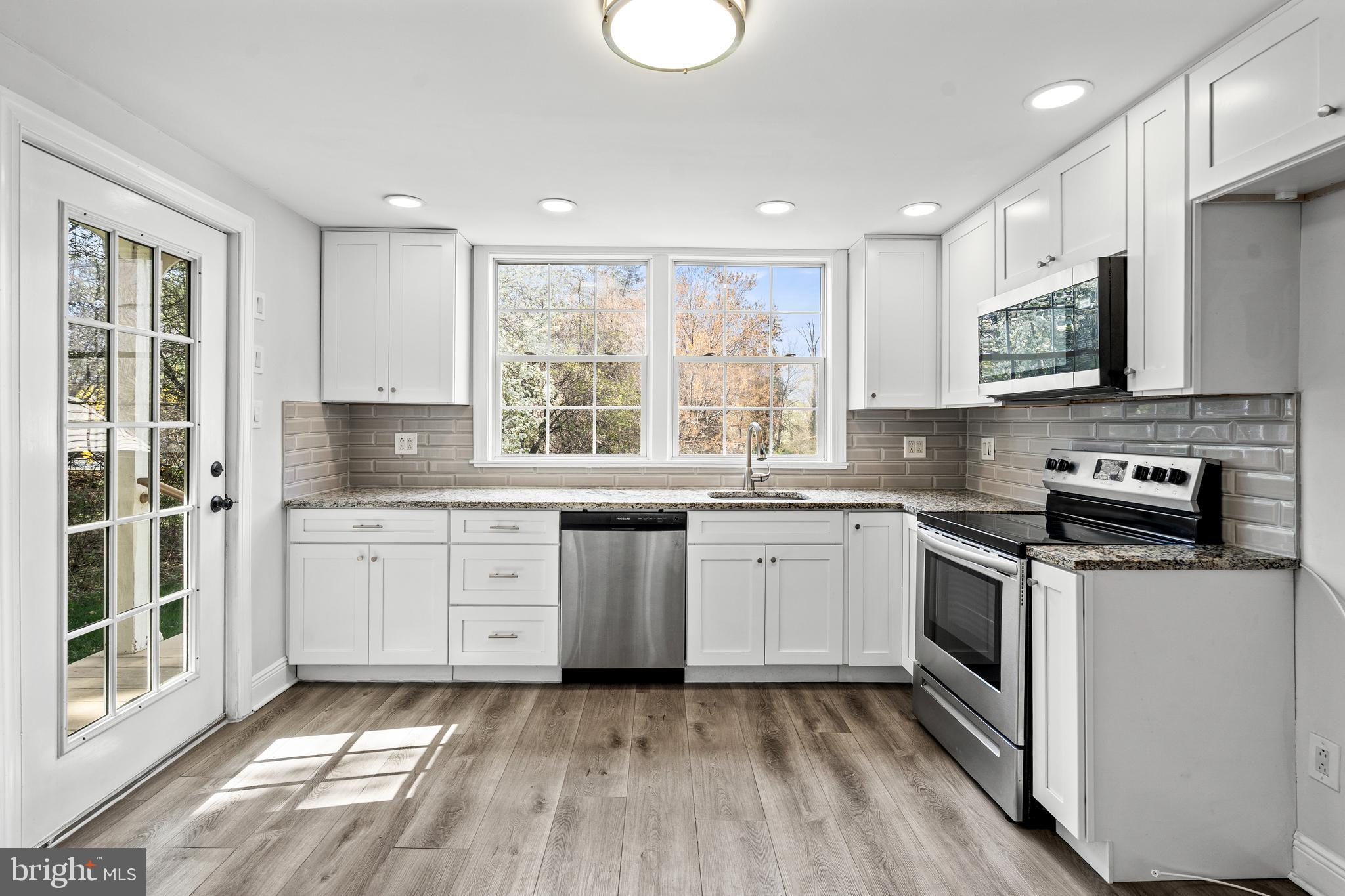 632 Fitzwatertown Road Willow Grove, PA 19090 - Photo 7 of 40 Kitchen