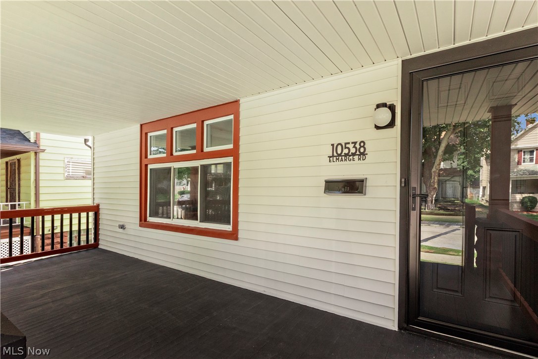 Front porch
