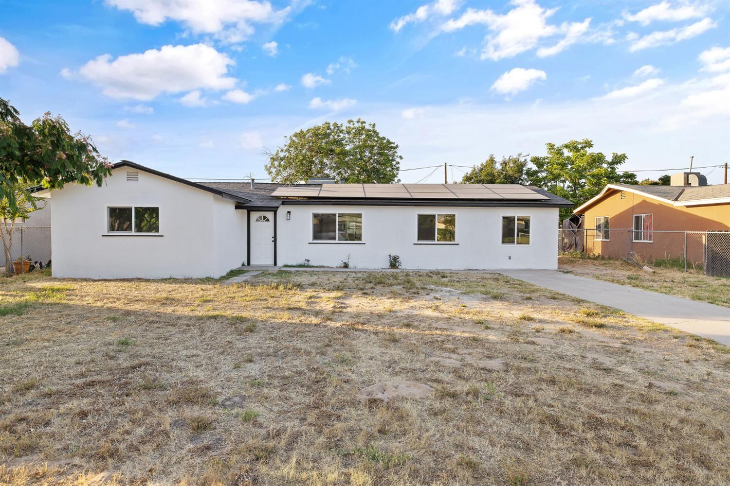 8728 East Khan Street Selma, CA 93662 - Photo 1 of 27