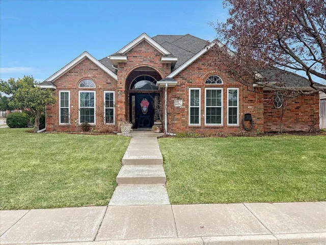 $425,000 | 2 Portrush Court, Amarillo, TX 79124