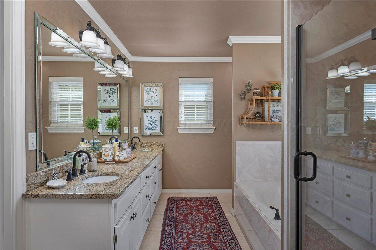 2 Portrush Court Amarillo, TX 79124 - Photo 16 of 33 16-Primary Bathroom